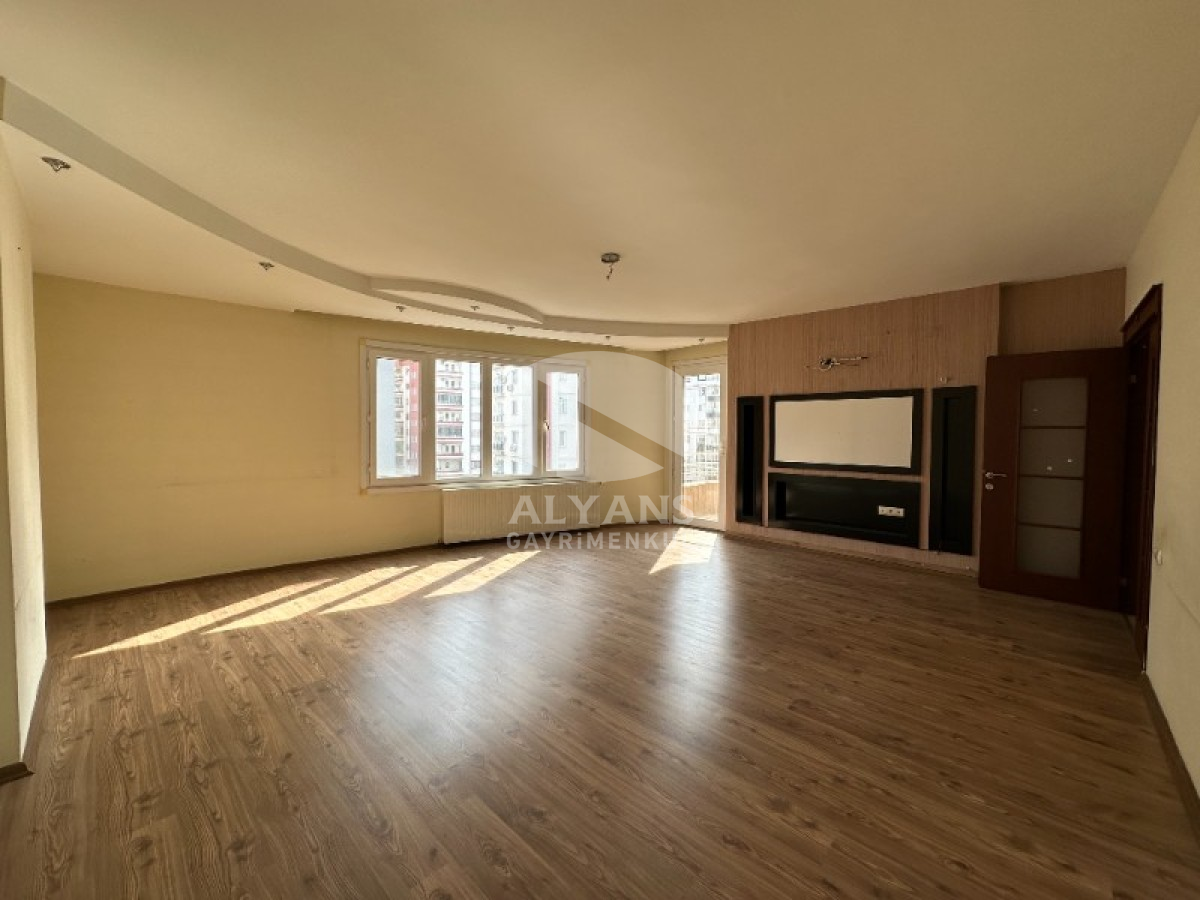 ALYANS'TAN BAĞIMSIZ MUTFAK TEK BLOK JENERATÖRLÜ GENİŞ 3+1