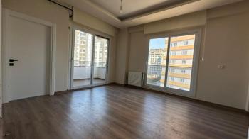 Elmas’tan M.Kemal’de Geniş Oturumlu Yatırıma Uygun 1+1