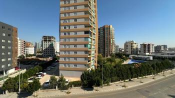 Elmas’tan M.Kemal’de Geniş Oturumlu Yatırıma Uygun 1+1