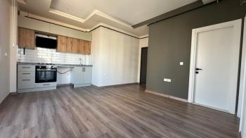 Elmas’tan M.Kemal’de Geniş Oturumlu Yatırıma Uygun 1+1