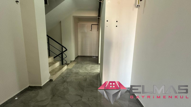 Elmas’tan M.Kemal’de Geniş Oturumlu Yatırıma Uygun 1+1