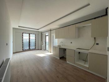 Güvenay - Çorum Çepni Mahallesi  Fen Lisesi Civarı  2+1 Satılık Daire 