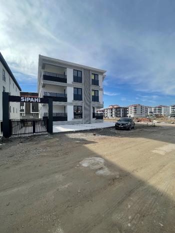 Güvenay - Çorum Çepni Mahallesi  Fen Lisesi Civarı  2+1 Satılık Daire 