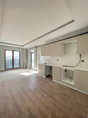 Güvenay - Çorum Çepni Mahallesi  Fen Lisesi Civarı  2+1 Satılık Daire 