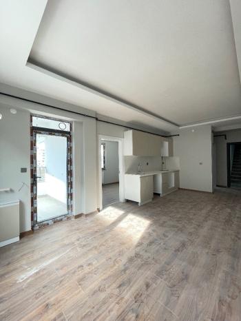 Güvenay - Çorum Çepni Mahallesi  Fen Lisesi Civarı  2+1 Satılık Daire 