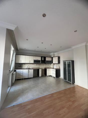 GÜVENAY - ÇORUM ULUKAVAK DR. İLHAN GÜREL CADDESİ 4+1 KİRALIK DAİRE