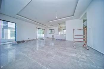 Girne Çatalköy'de 3+1 Sıfır Havuzlu Villa