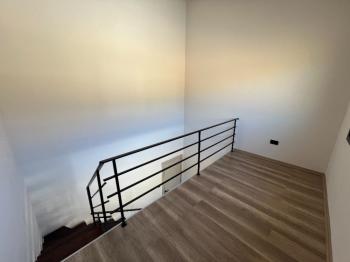 Girne Pınarbaşı Bölgesinde Satılık Geniş Türk Malı Çiftlik Evi