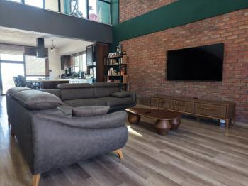 Girne Pınarbaşı Bölgesinde Satılık Geniş Türk Malı Çiftlik Evi