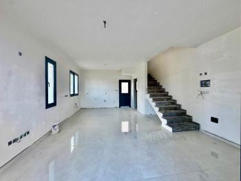 Girne Lapta Bolgesinde 2+1 Satılık Teraslı İkiz Villa