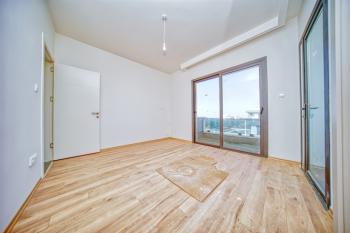 Girne Çatalköy'de 3+1 Sıfır Havuzlu Villa