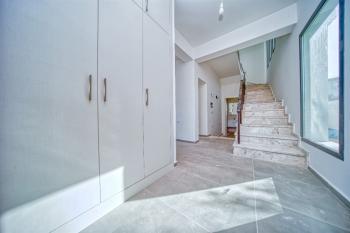 Girne Çatalköy'de 3+1 Sıfır Havuzlu Villa
