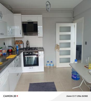 EMLAK HABERCİSİ 'NDEN MUDANYA HALİTPAŞA ÜST KISIMDA HAVUZLU KAT MÜLKİYETLİ OTOPARKLI SİTEDE 85 M2 ARA KAT SATILIK  1+1 DAİRE