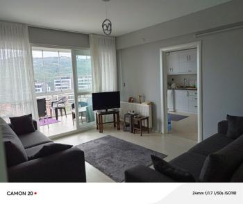 EMLAK HABERCİSİ 'NDEN MUDANYA HALİTPAŞA ÜST KISIMDA HAVUZLU KAT MÜLKİYETLİ OTOPARKLI SİTEDE 85 M2 ARA KAT SATILIK  1+1 DAİRE