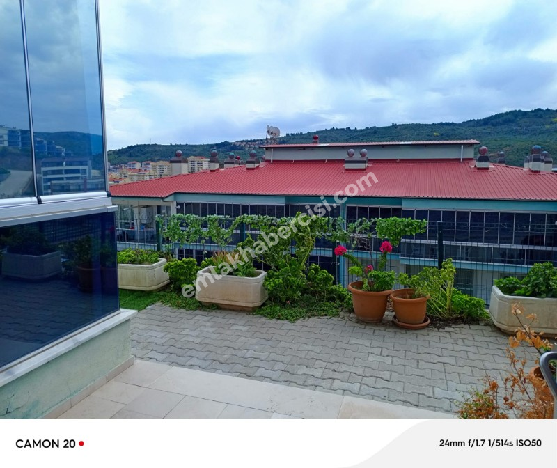 EMLAK HABERCİSİ 'NDEN MUDANYA HALİTPAŞA ÜST KISIMDA HAVUZLU KAT MÜLKİYETLİ OTOPARKLI SİTEDE 85 M2 ARA KAT SATILIK  1+1 DAİRE