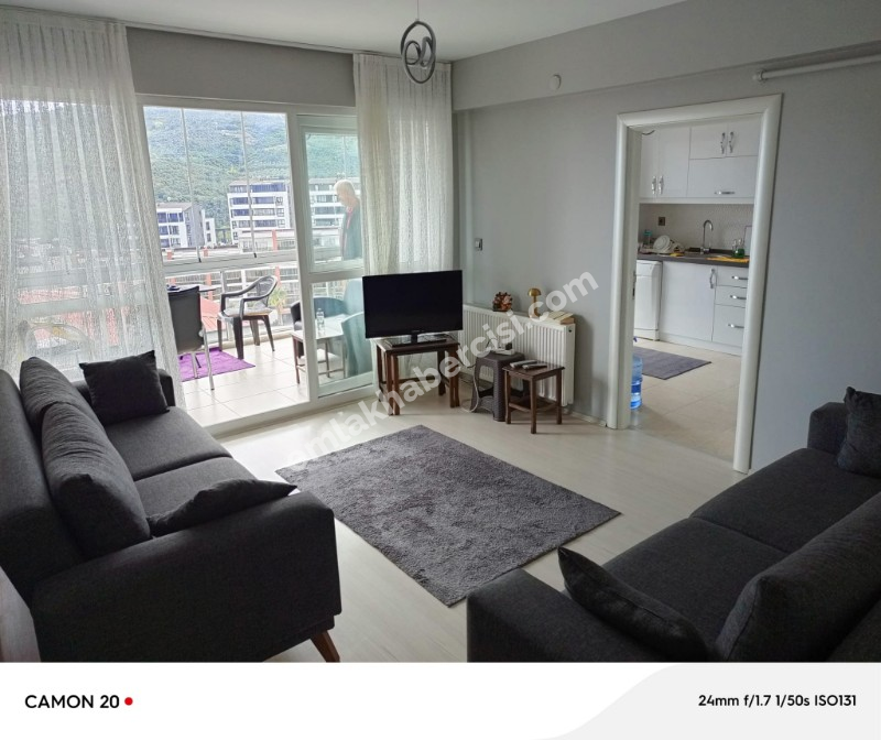 EMLAK HABERCİSİ 'NDEN MUDANYA HALİTPAŞA ÜST KISIMDA HAVUZLU KAT MÜLKİYETLİ OTOPARKLI SİTEDE 85 M2 ARA KAT SATILIK  1+1 DAİRE