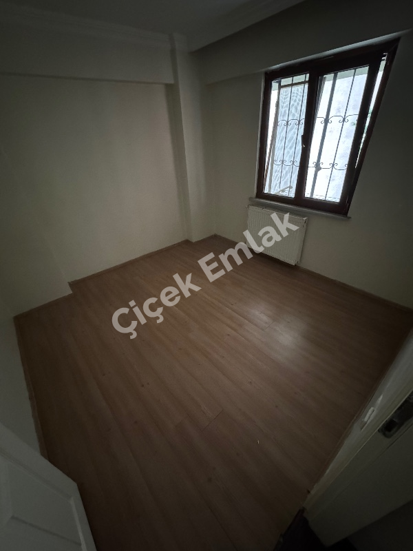 Yeşilpınar'da Metro'ya 7 Dk 2+1 & Kot 1 Boş Satılık Daire