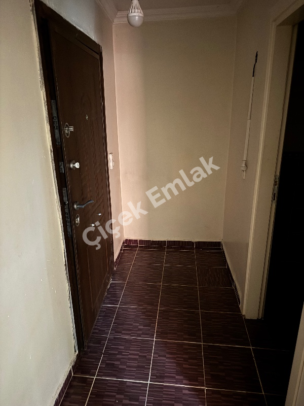 Yeşilpınar'da Metro'ya 7 Dk 2+1 & Kot 1 Boş Satılık Daire