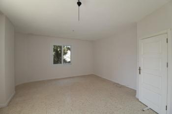 ASLAN'DAN MENDERESDE MERKEZİ KONUMDA BAĞIMSIZ MUTFAK KİRALIK 3+1