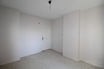 ASLAN'DAN MENDERESDE MERKEZİ KONUMDA BAĞIMSIZ MUTFAK KİRALIK 3+1