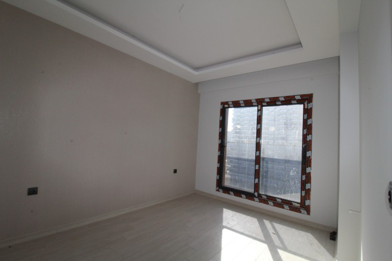 ASLAN'DAN TÖMÜK'TE SİTE İÇİ HAVUZLU SIFIR SATILIK 1+1