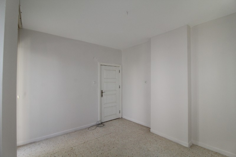 ASLAN'DAN MENDERESDE MERKEZİ KONUMDA BAĞIMSIZ MUTFAK KİRALIK 3+1