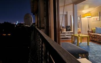 2+1TEVFİK TURA APT DENİZ MANZARALI EŞYALI KİRALIK DAİRE