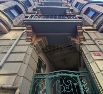 2+1TEVFİK TURA APT DENİZ MANZARALI EŞYALI KİRALIK DAİRE