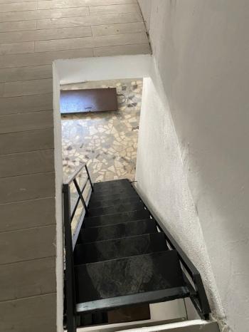 ÇİFT CEPELİ KİRALIK İŞ YERİ 3 KATLI OLDUKÇA KULLANIŞLI MERKEZİ LOKASYONDA 