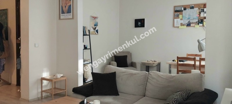 Kurtuluş'ta Metro Yakını Tam Eşyalı Kiralık Daire