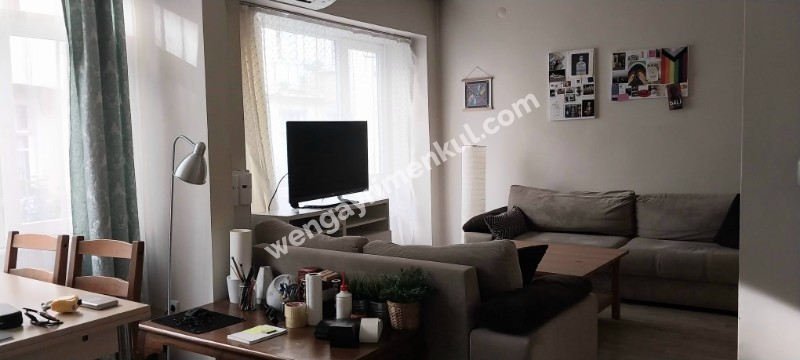 Kurtuluş'ta Metro Yakını Tam Eşyalı Kiralık Daire