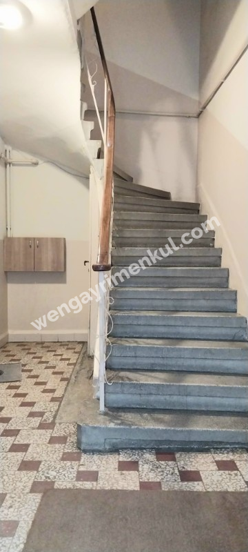 Kurtuluş'ta Metro Yakını Tam Eşyalı Kiralık Daire