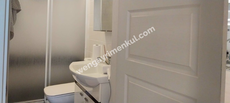 Kurtuluş'ta Metro Yakını Tam Eşyalı Kiralık Daire