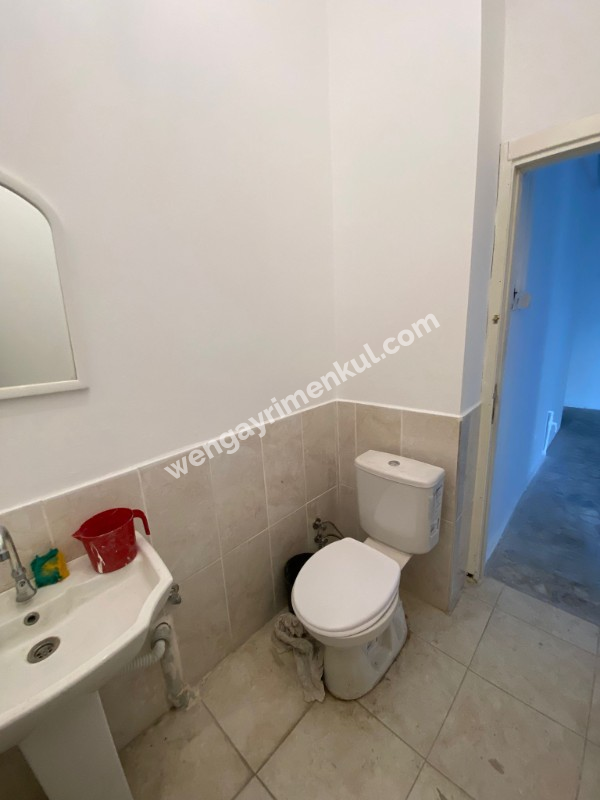 KİRALIK 3 KATLI ÇİFT CEPHELİ GENİŞ DÜKKAN