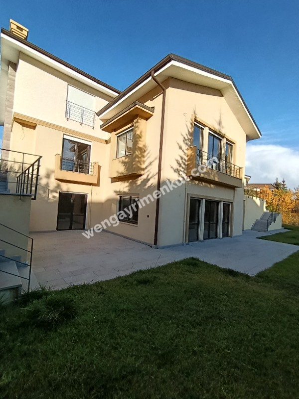 Tulumtaş Kargen Sitesi Müstakil Villa Köknar Cad. No:12