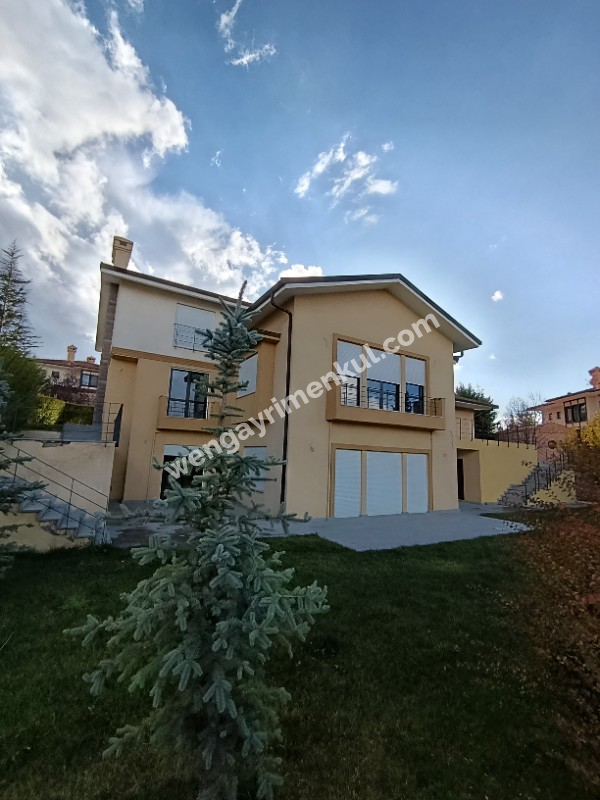 Tulumtaş Kargen Sitesi Müstakil Villa Vişne Cad. No:5