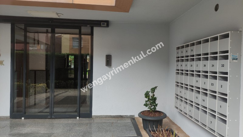 Çekmeköy Taşdelen Çizmeci Metropark Sitesi’nde Satılık 3+1 Lüks Daire 