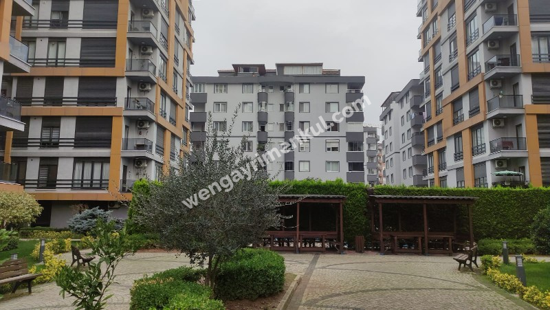 Çekmeköy Taşdelen Çizmeci Metropark Sitesi’nde Satılık 3+1 Lüks Daire 