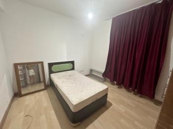 KÜÇÜK KAYMAKLI' DA ZEMİNKAT  SATILIK DAİRE