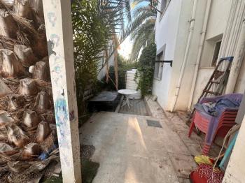 KÜÇÜK KAYMAKLI' DA ZEMİNKAT  SATILIK DAİRE