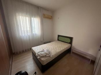 KÜÇÜK KAYMAKLI' DA ZEMİNKAT  SATILIK DAİRE