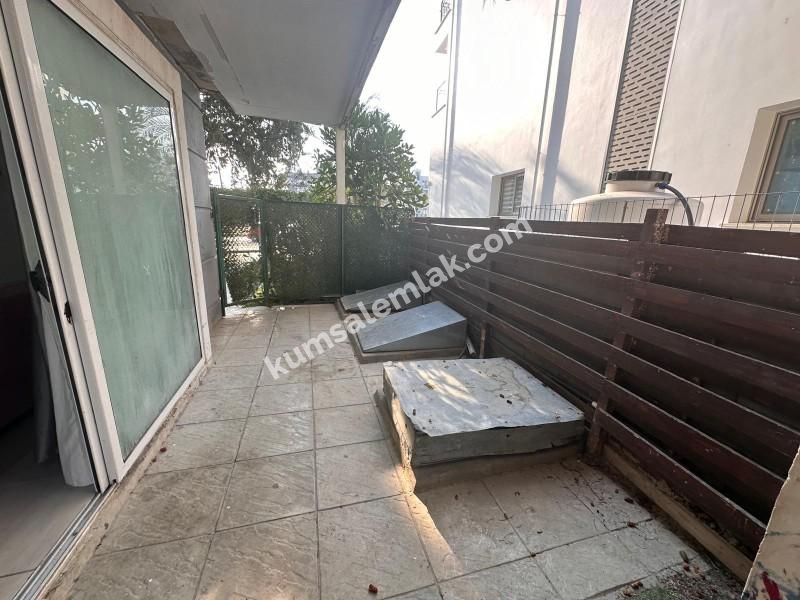 KÜÇÜK KAYMAKLI' DA ZEMİNKAT  SATILIK DAİRE