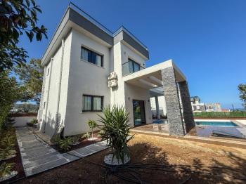 Girne Doğanköy  Kiralık Lüks 5+2 Villa 