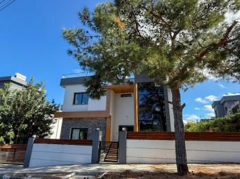 Girne Doğanköy  Kiralık Lüks 5+2 Villa 
