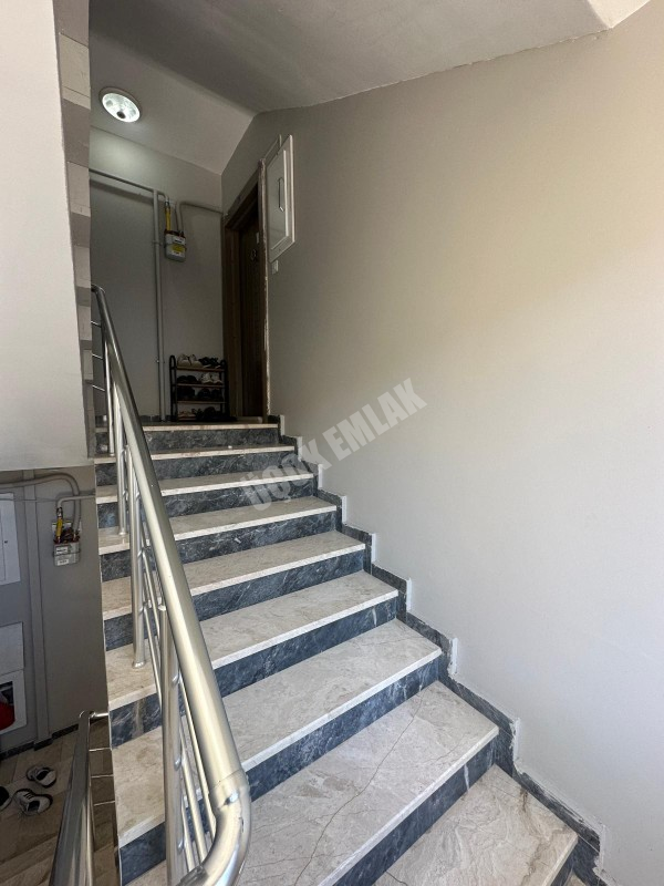 AFYON ÜÇOK EMLAKTAN MAREŞAL F ÇAKMAK MAH SATILIK 3+1 LÜX SIFIR AYARINDA DAİRE