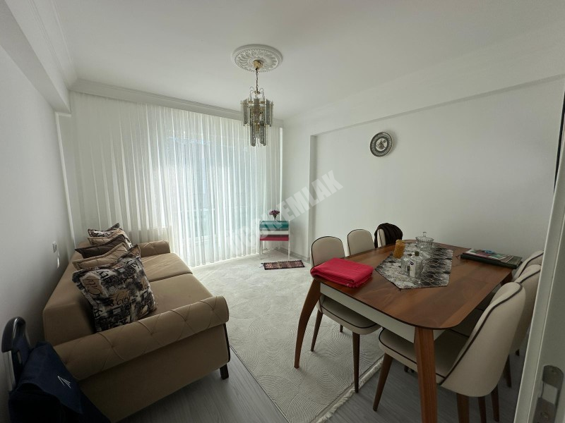 AFYON ÜÇOK EMLAKTAN MAREŞAL F ÇAKMAK MAH SATILIK 3+1 LÜX SIFIR AYARINDA DAİRE