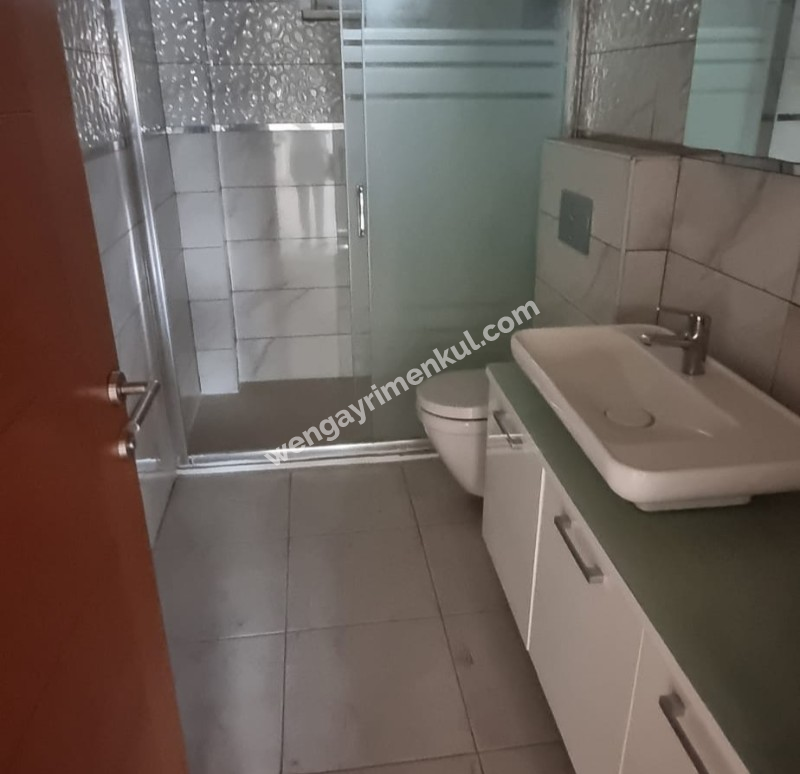 Çekmeköy Taşdelen Çizmeci Metropark Sitesi’nde Satılık 3+1 Lüks Daire 