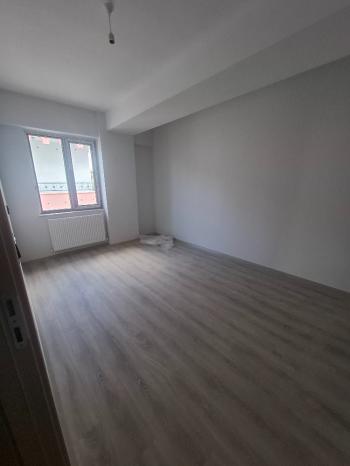 GÜVENAY - ÇORUM ULUKAVAK VARİNLİ CADDESİ ÜZERİ 2+1 SATILIK DAİRE