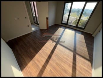 GÜVENAY - ÇORUM BİNEVLER KORU PARK SİTESİ CİVARI SATILIK 6+1 VİLLA 