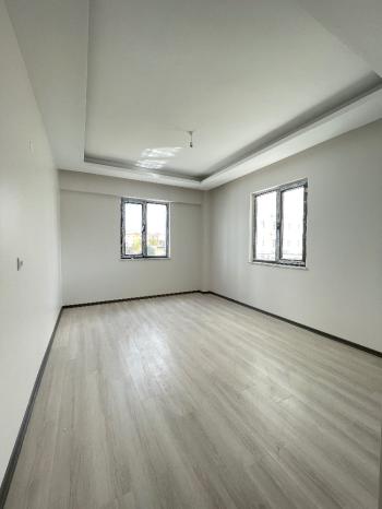 Güvenay - Çorum Ulukavak İkbal Evleri Karşısı   3+1 Satılık Daire 